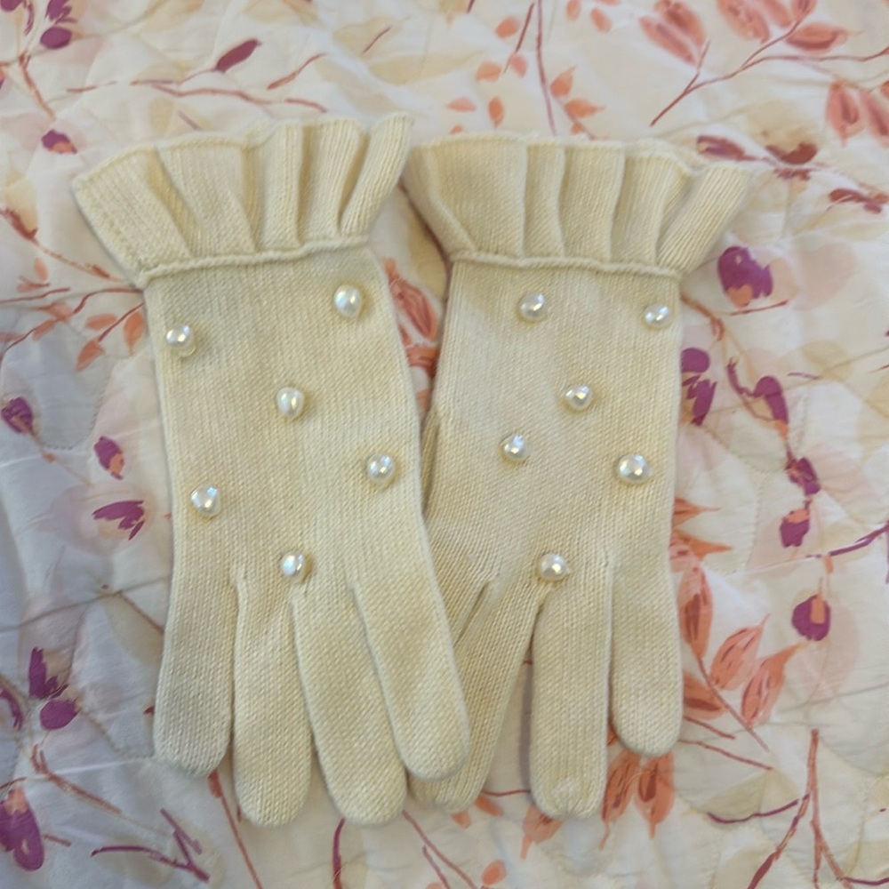 Anthropologie Pearl Gloves, NWOT